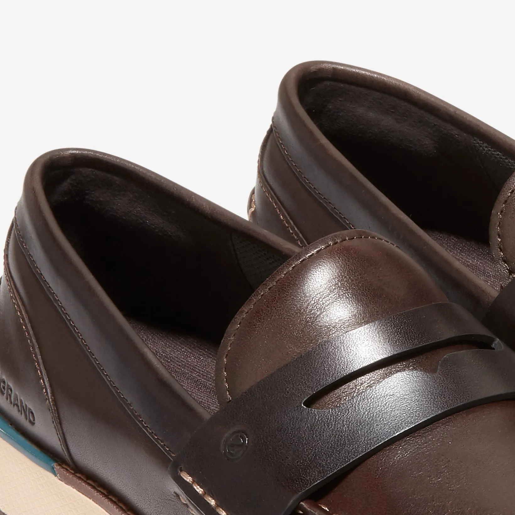 4.ZERØGRAND Loafer