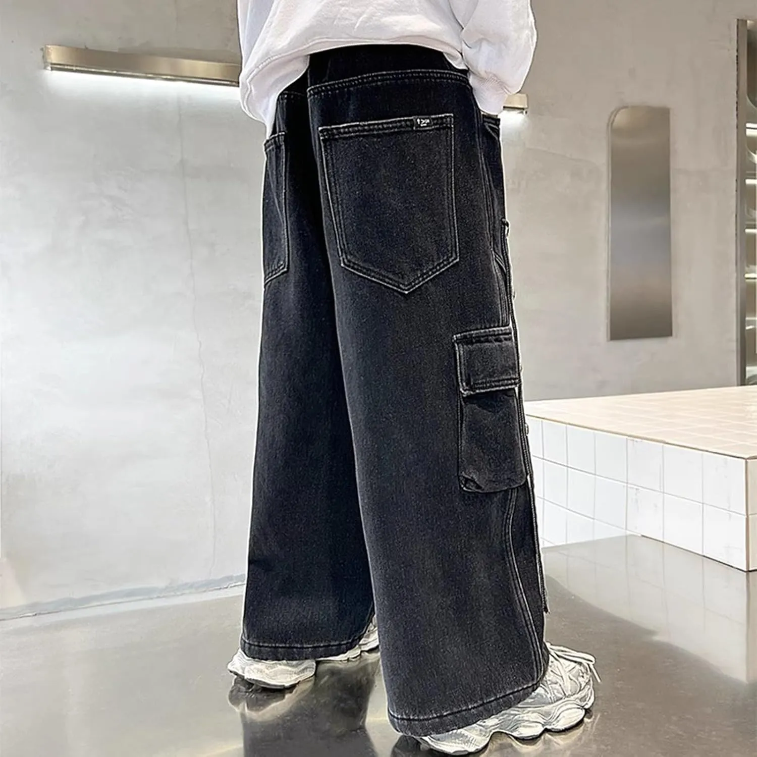 Boys Loose Jeans for Spring Summer and Autumn Medium and Large Children's Personalized How to Pair Outfits