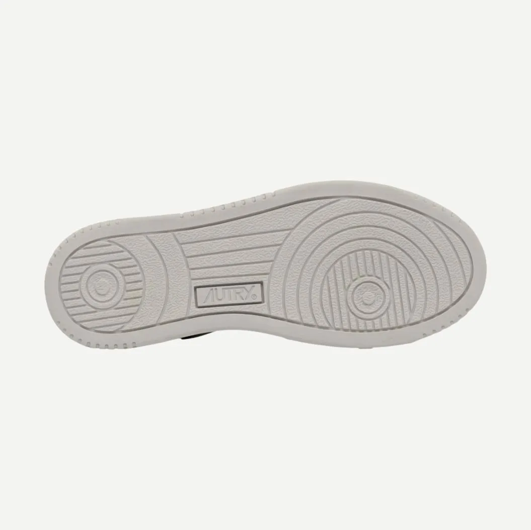 Medalist Low - Solid Goat Oatmeal