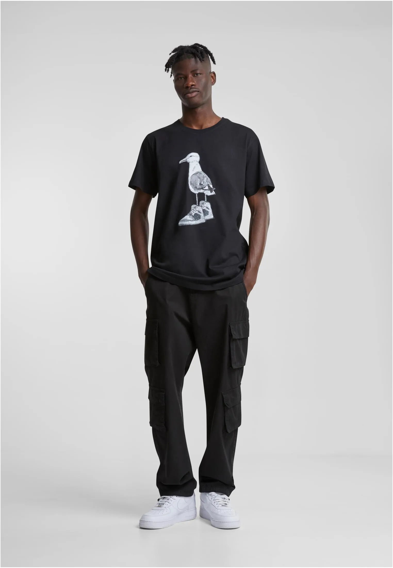 MT Seagull Sneakers Tee