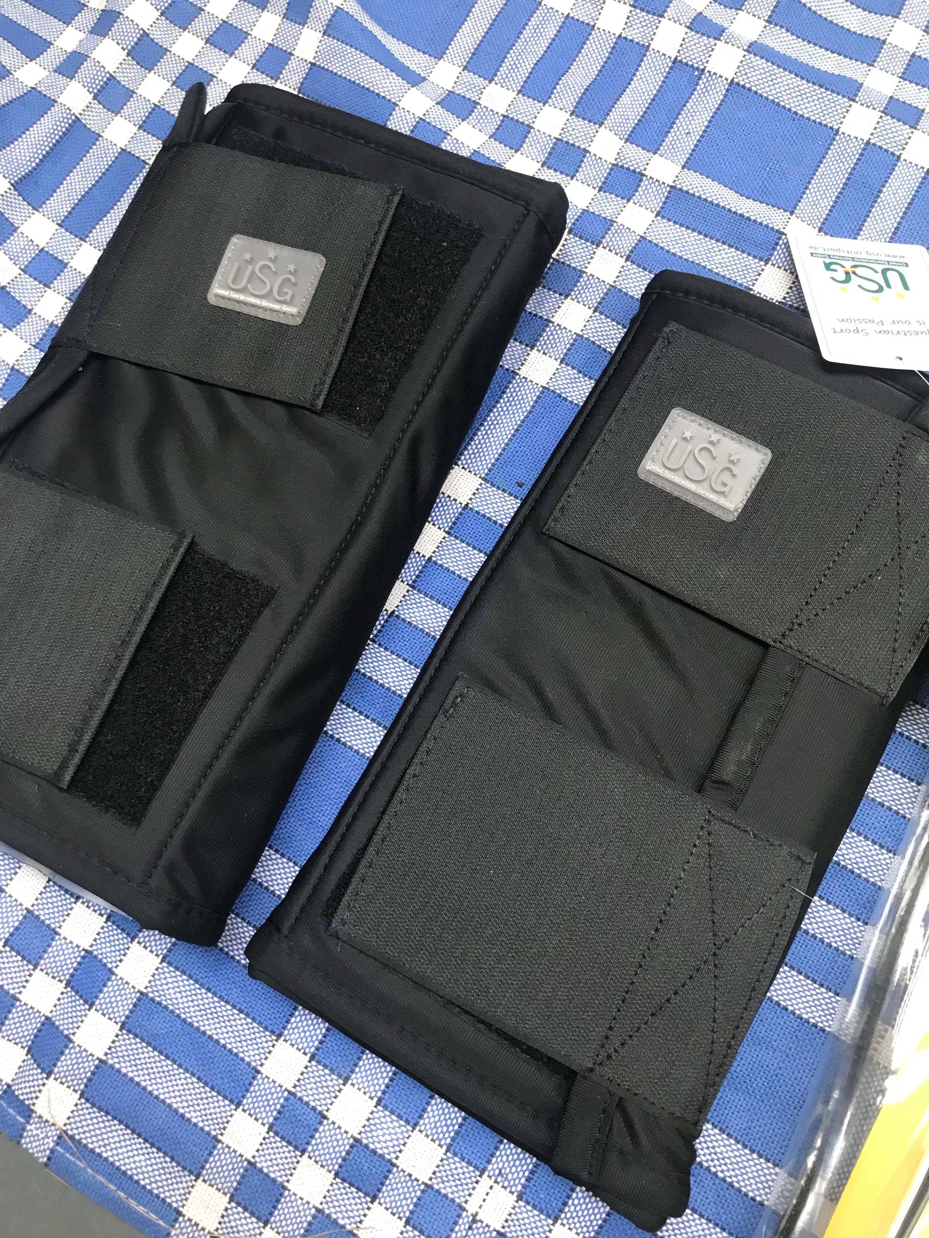 New USG warming and cooling boots complete with x2 reusable compress FREE POSTAGE**