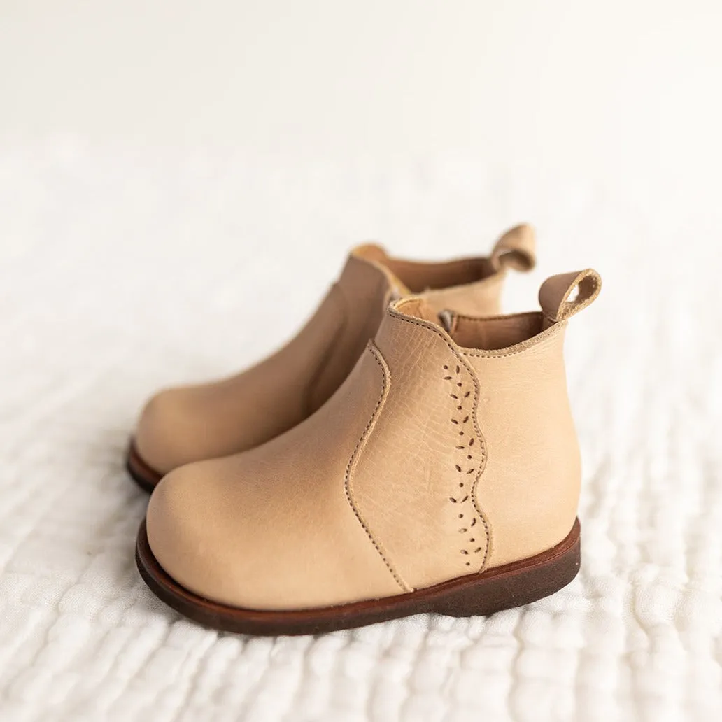 Oat Ophelia {Children's Leather Boots}