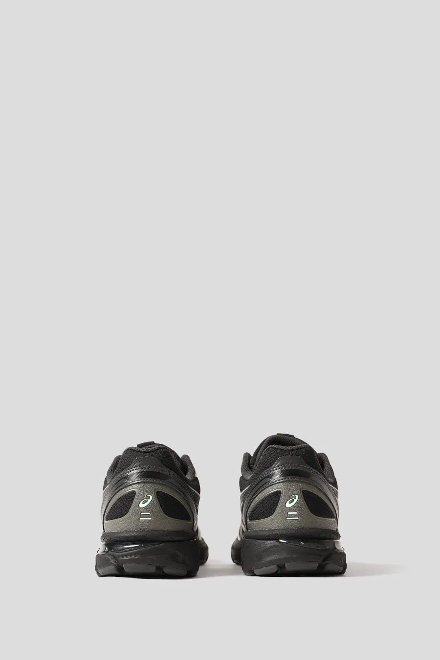 SNEAKERS GEL-TERRAIN BLACK ET TRUFFLE GREY