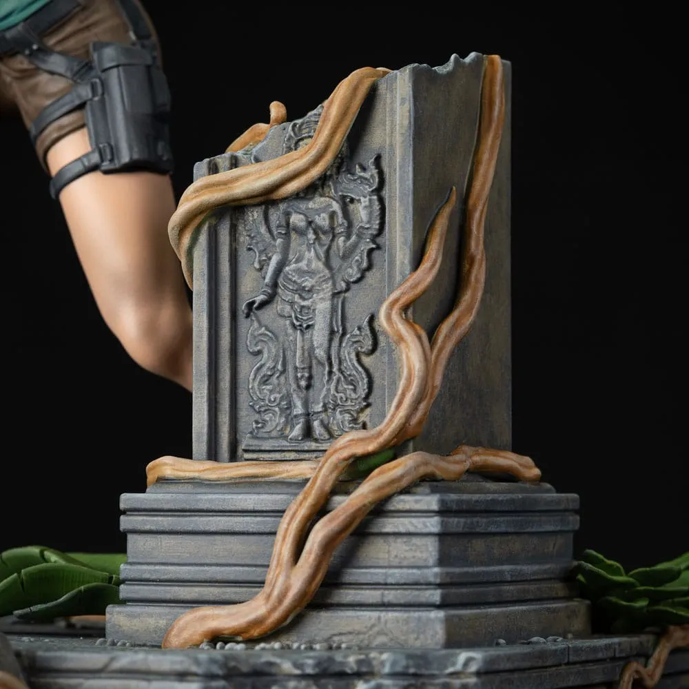 Tomb Raider PVC Statue Lara Croft 24 Cm