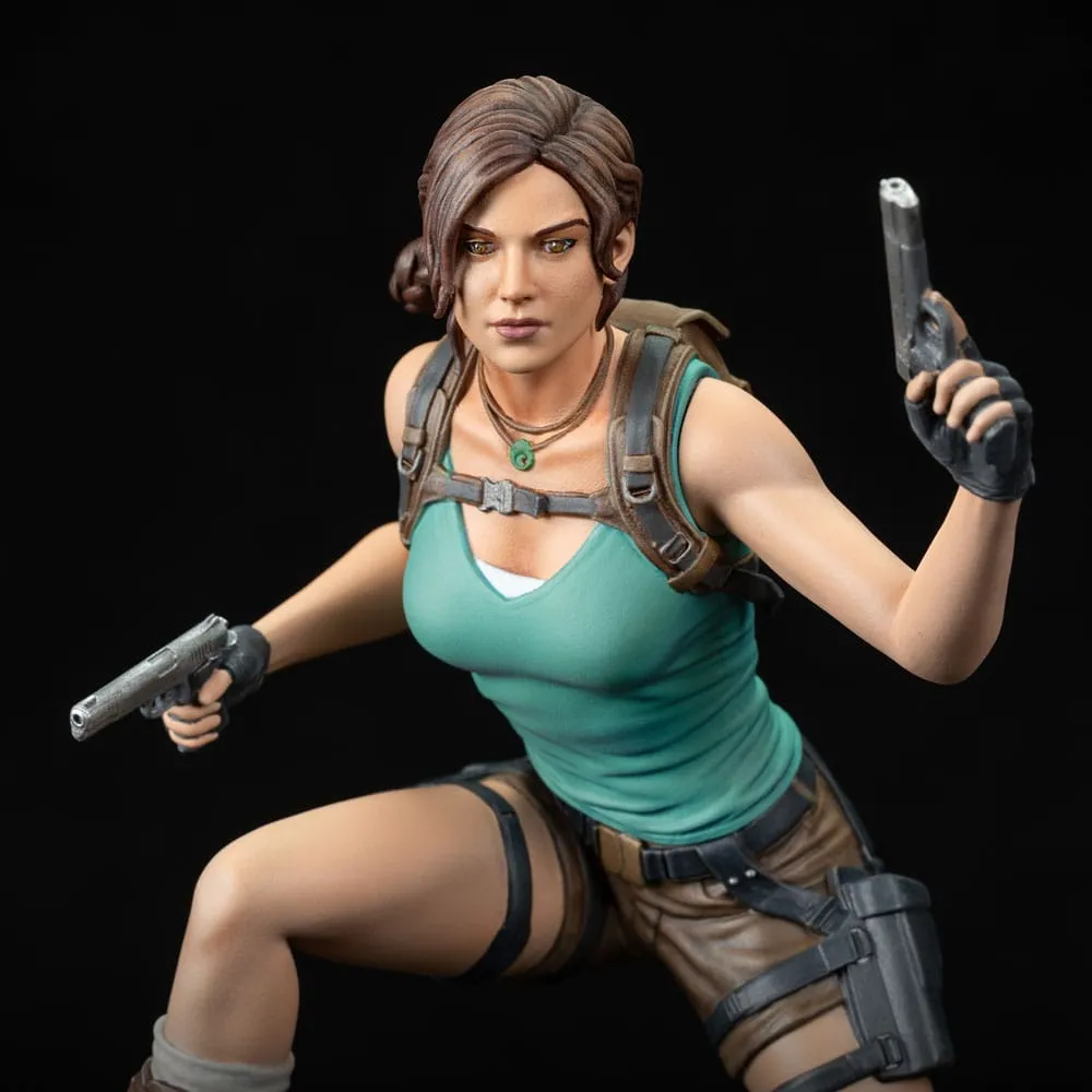 Tomb Raider PVC Statue Lara Croft 24 Cm