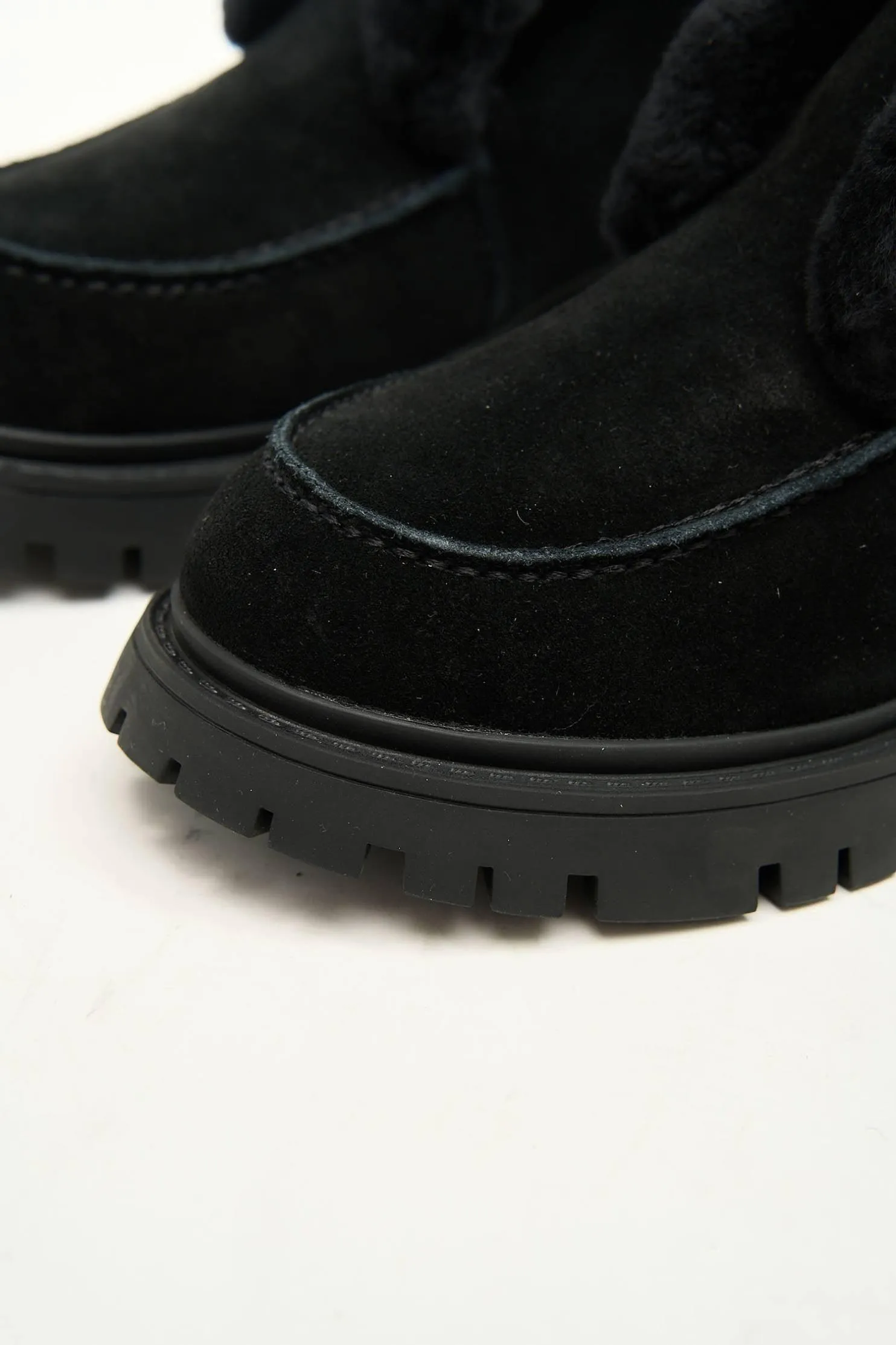 Vail Black