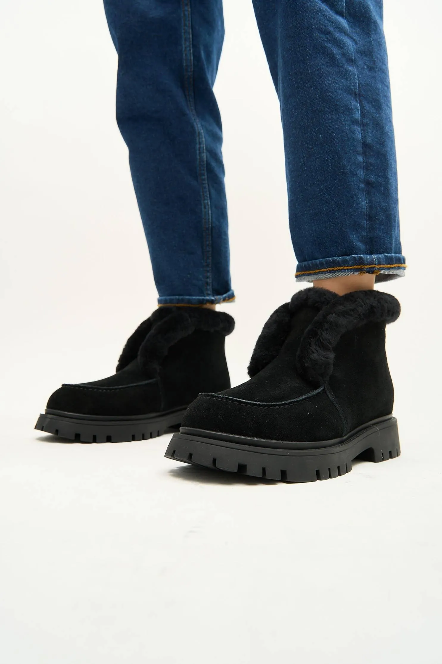 Vail Black